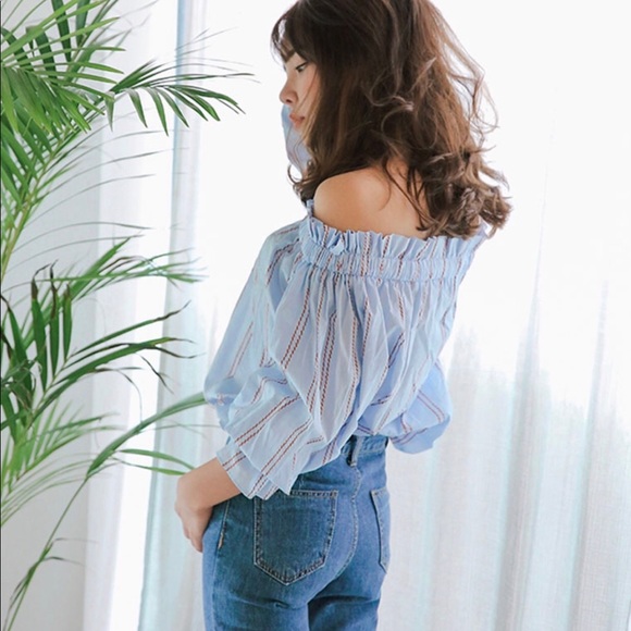 Stylenanda Drawstring Off-shoulder Blouse - Picture 3 of 7